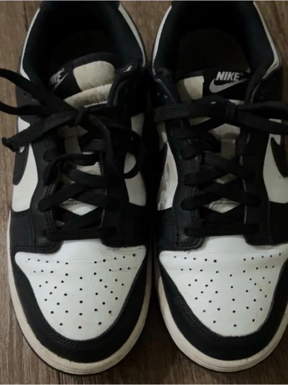 Nike Women's Black and White Low-Top Sneakers